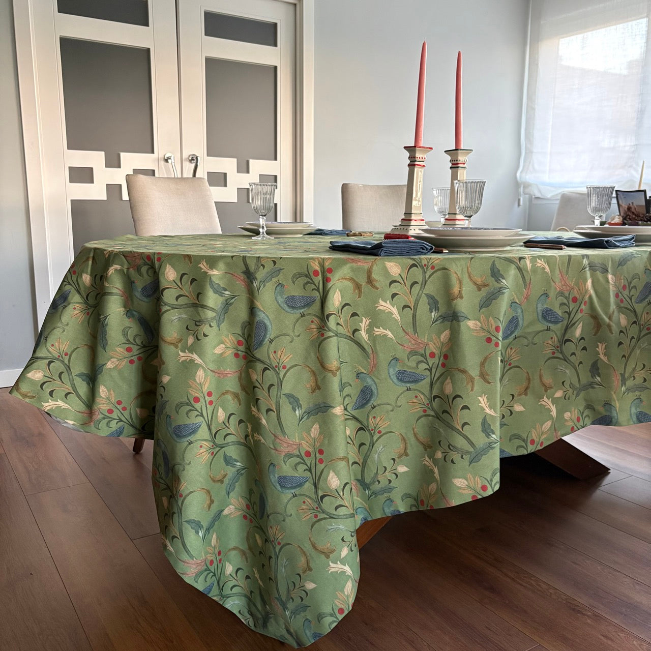 Mantel Edén