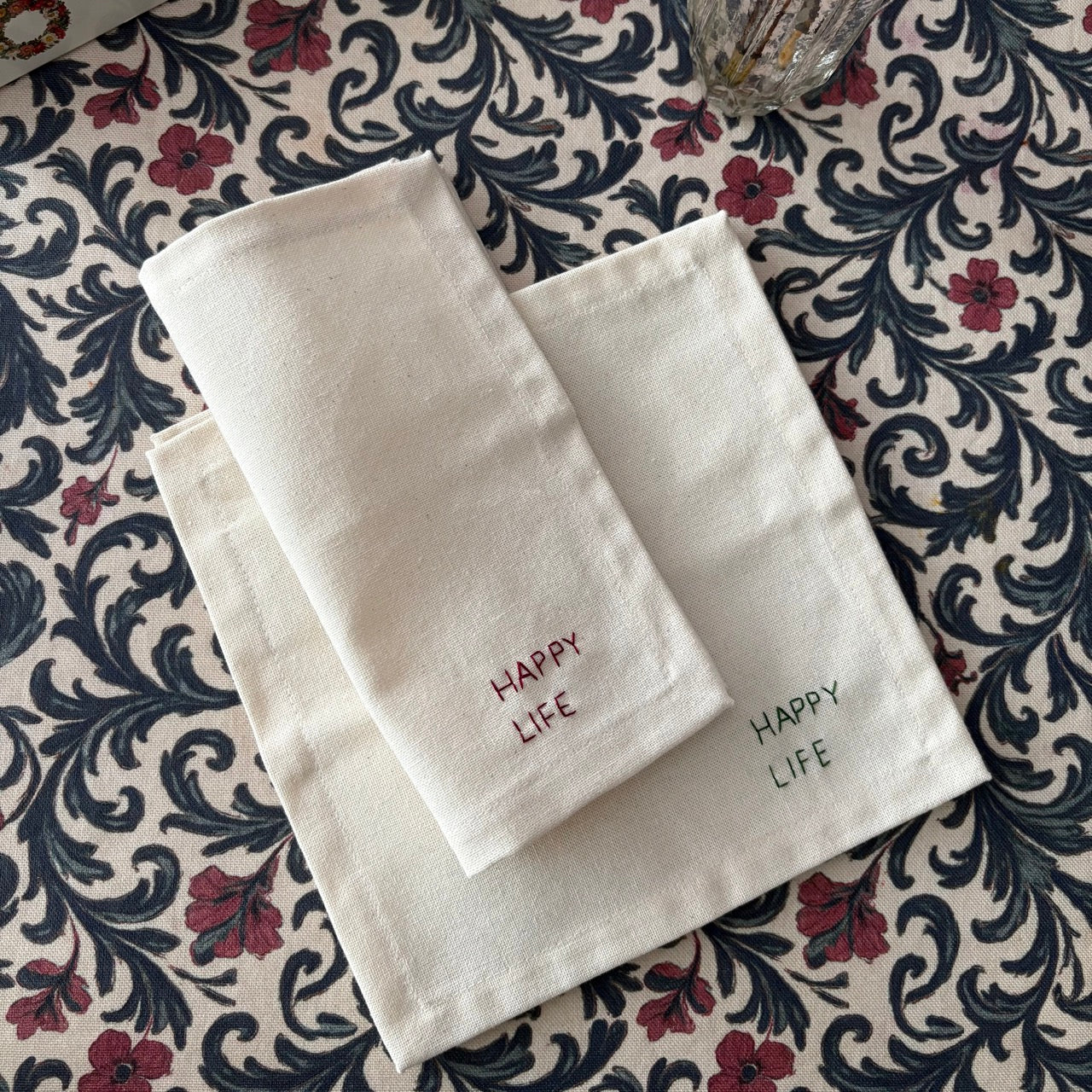 Pack de 2 servilletas bordadas Happy Wife... Happy Life